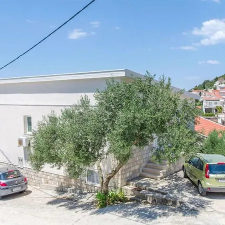 公寓 Seaside Mit Blick Auf Wasser By Interhome