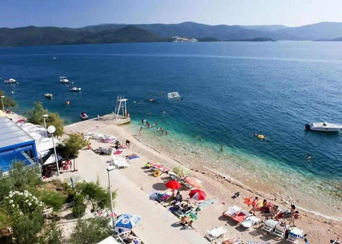 Seaside Mit Blick Auf Wasser By Interhome 科马尔纳